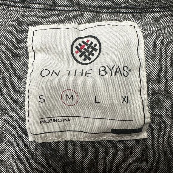 On The Byas Textured Flannel Shirt Mens Medium Black/White Plaid 2 Flap Pockets - Picture 4 of 9